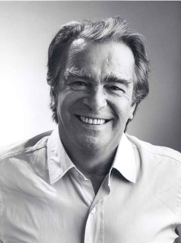 Retrato de Darcy Ribeiro, antropólogo e educador nascido em Montes Claros