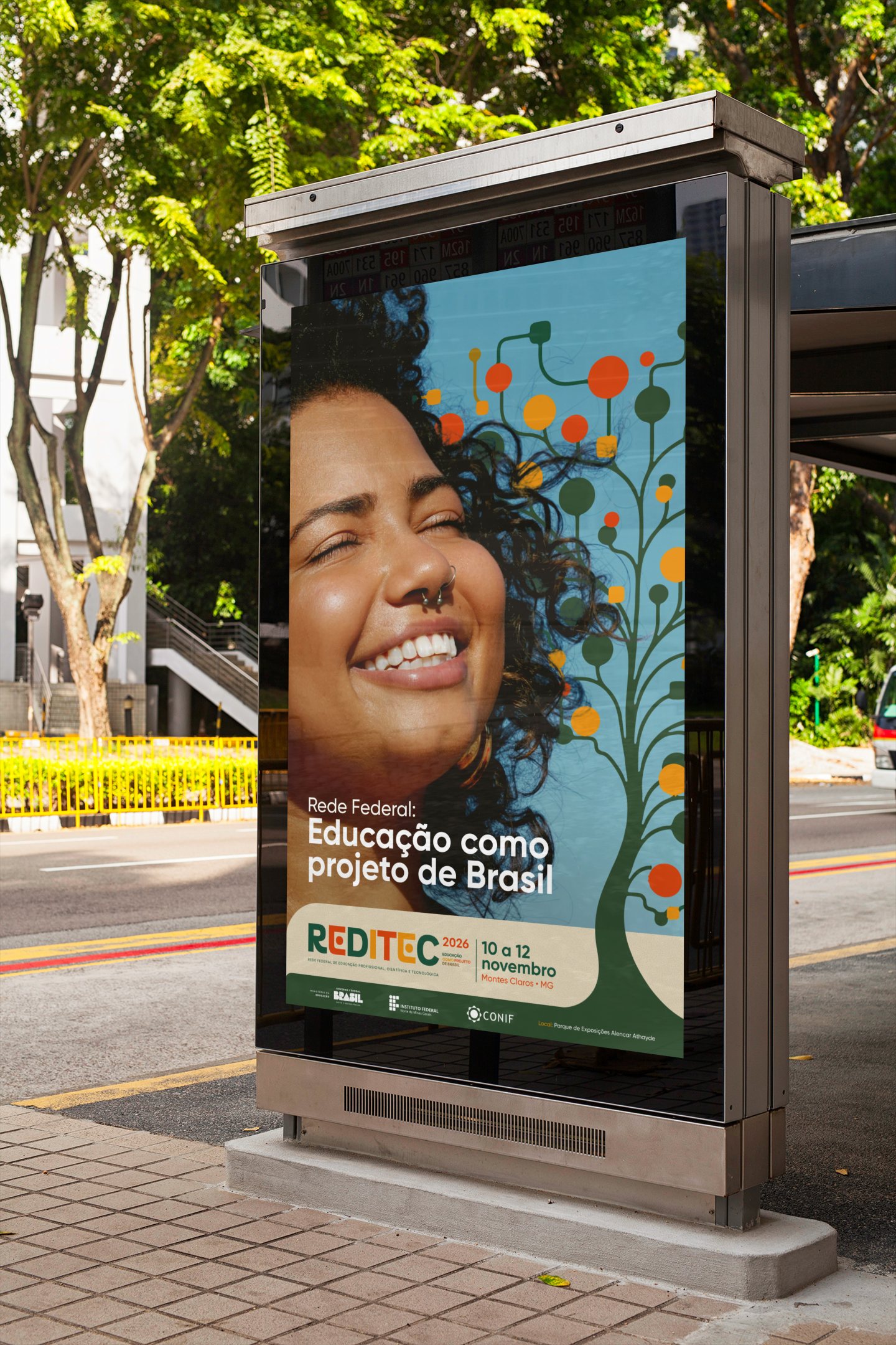 MUPI em ponto de ônibus